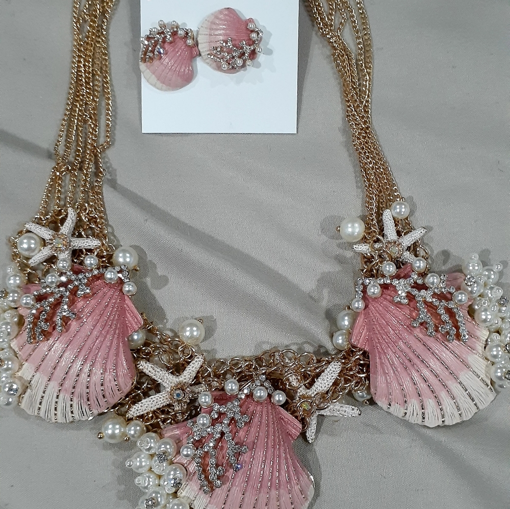 New Besty Johnson  set